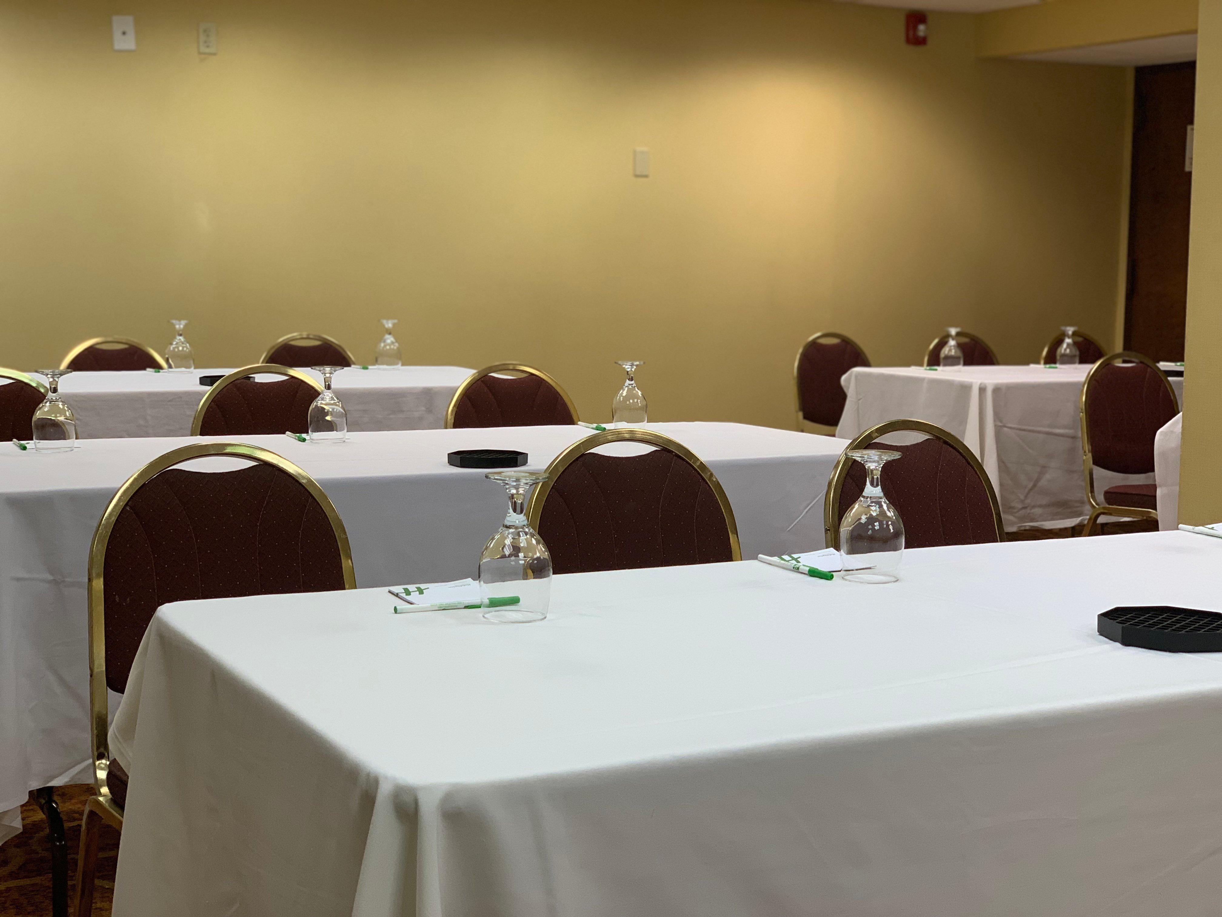 Clarion Hotel & Suites Conference Center Memphis Airport Esterno foto