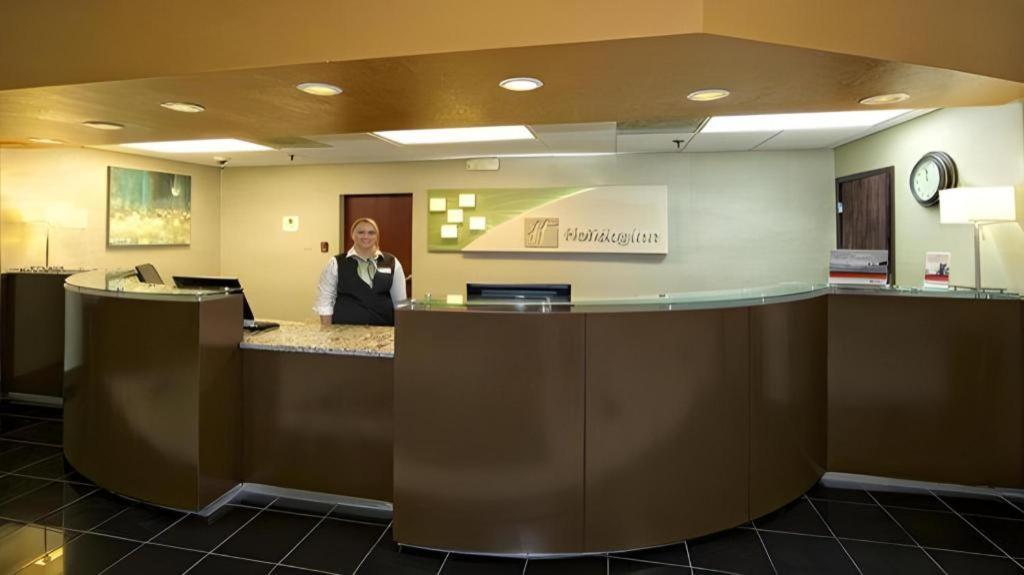 Clarion Hotel & Suites Conference Center Memphis Airport Esterno foto