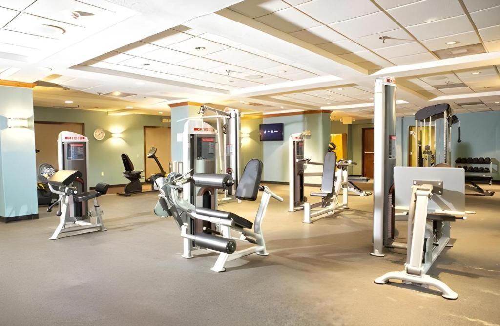 Clarion Hotel & Suites Conference Center Memphis Airport Esterno foto