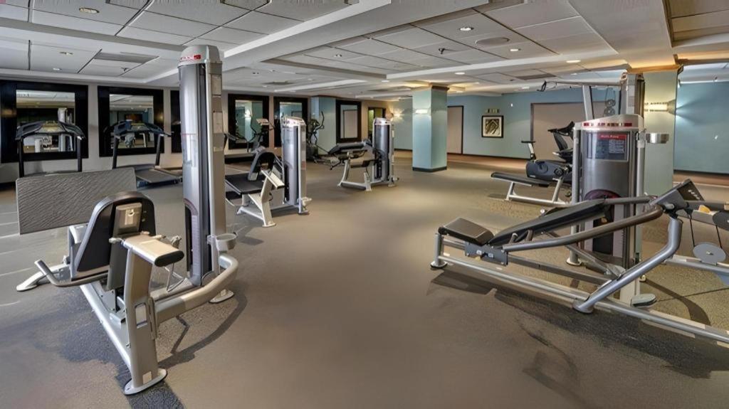 Clarion Hotel & Suites Conference Center Memphis Airport Esterno foto