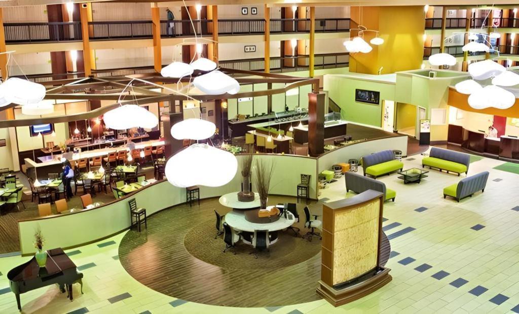 Clarion Hotel & Suites Conference Center Memphis Airport Esterno foto