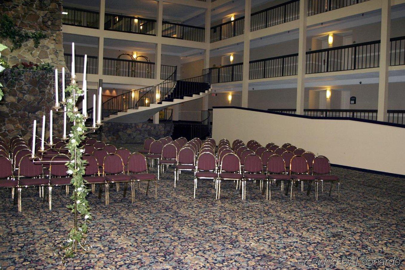Clarion Hotel & Suites Conference Center Memphis Airport Esterno foto